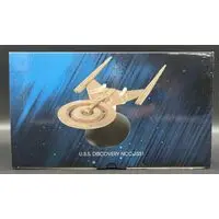 Figure - Star Trek / U.S.S. Discovery NCC-1031