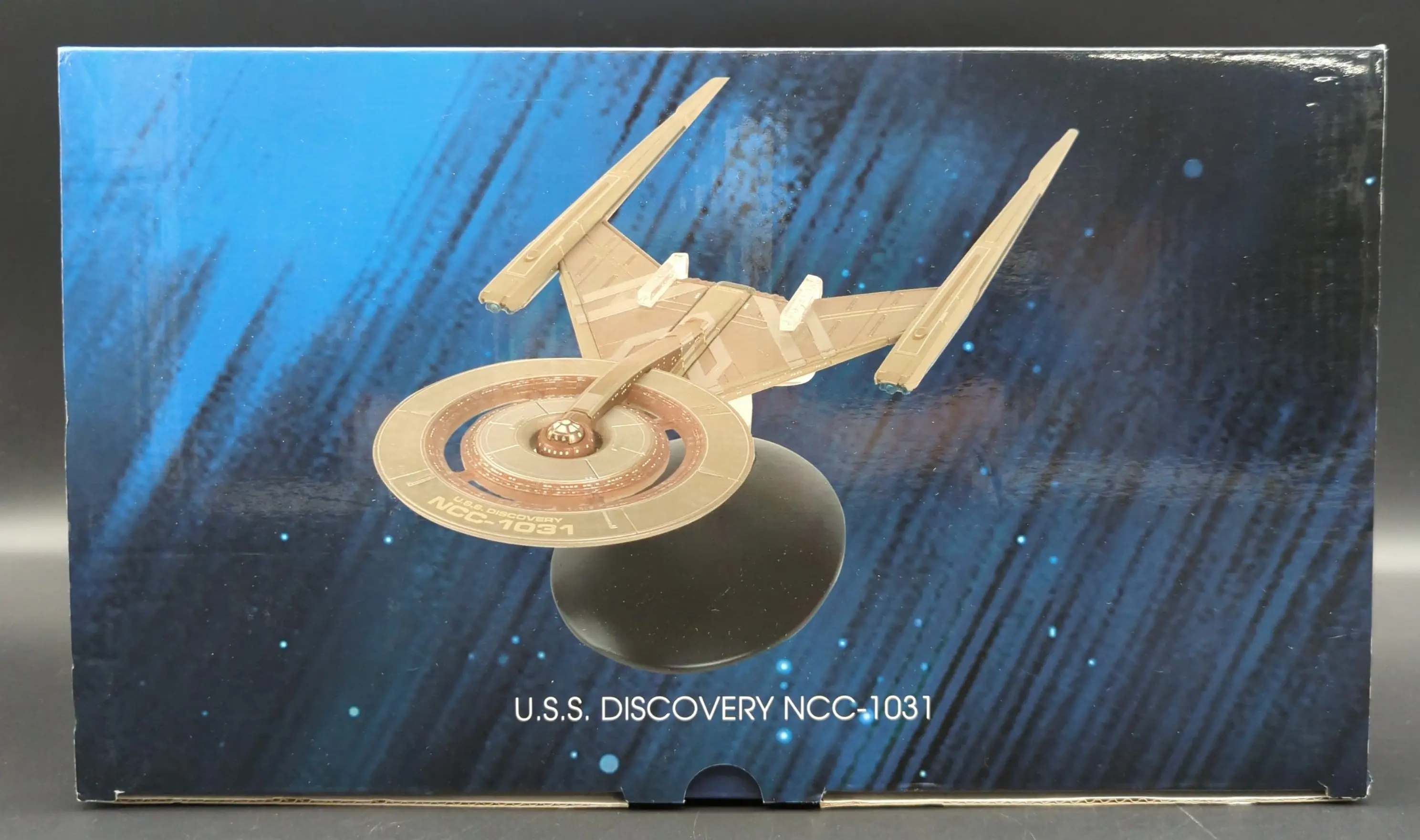 Figure - Star Trek / U.S.S. Discovery NCC-1031