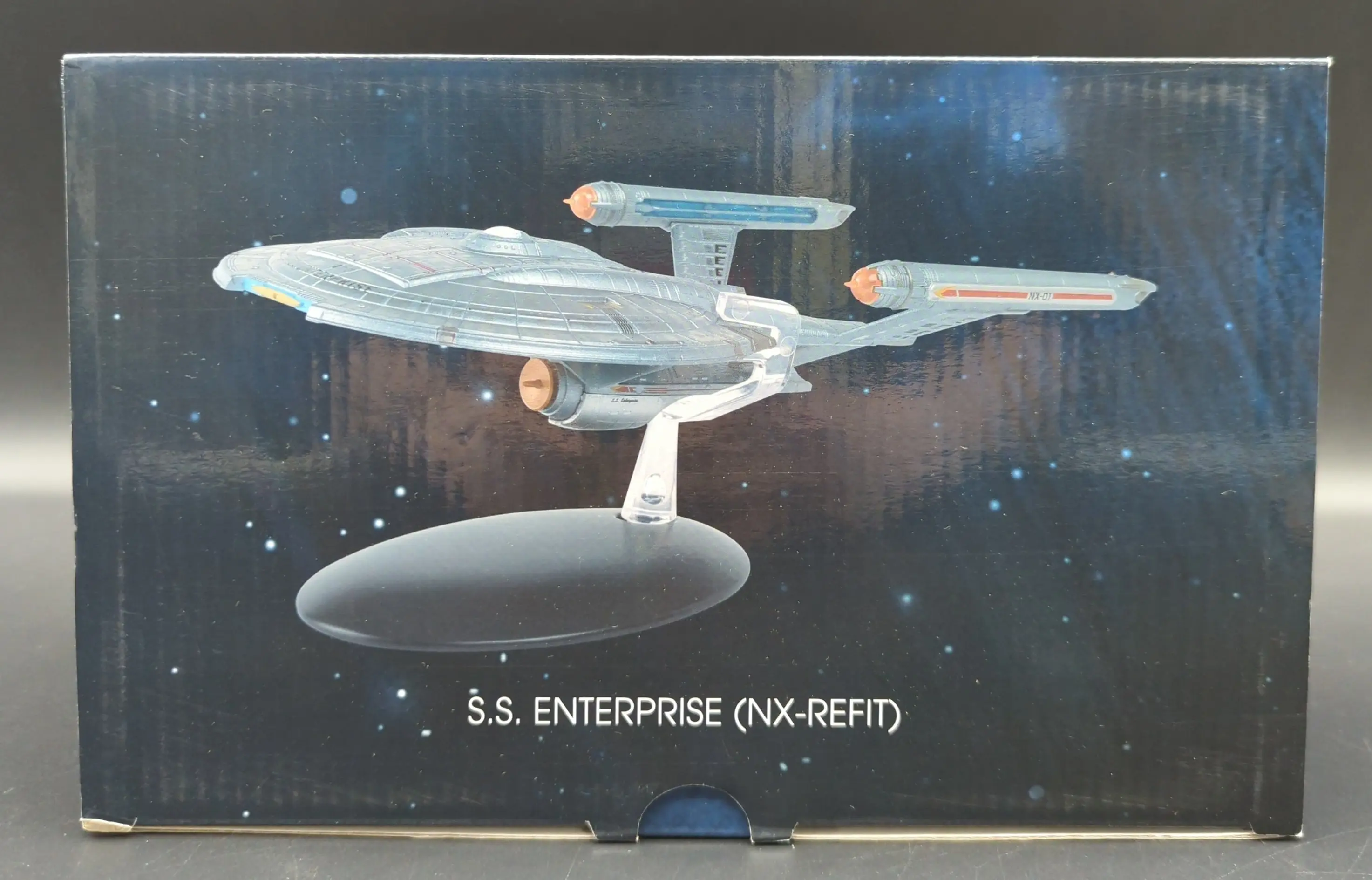 Figure - Star Trek / S.S. Enterprise NX-Refit