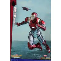 Movie Masterpiece - Spider-Man / Tony Stark