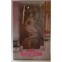 Figure - Flamingo Ballet Dan