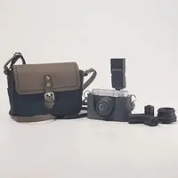 Figure Display - Wild Photographer Crossbody Bag B 'iBag' Action Accessory
