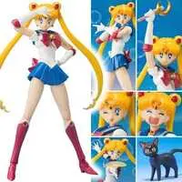 S.H.Figuarts - Bishoujo Senshi Sailor Moon