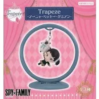 Trapeze - Spy x Family / Becky Blackbell
