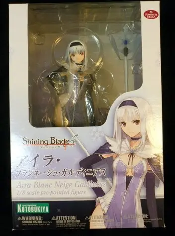 Figure - Shining Blade / Aira Blanc Neige