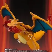 S.H.Figuarts - Pokémon / Charizard
