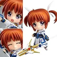 Nendoroid - Mahou Shoujo Lyrical Nanoha / Takamachi Nanoha