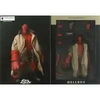 With Bonus - Figure - Hellboy