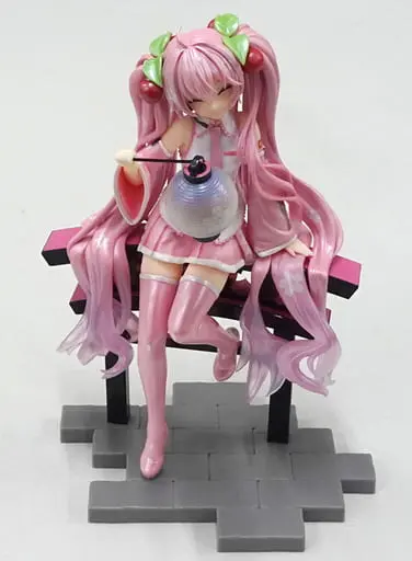 Prize Figure - Figure - VOCALOID / Hatsune Miku & Sakura Miku