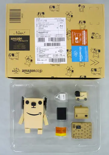 Revoltech - Amazon Pochi