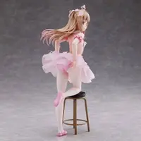 Figure - Flamingo Ballet Dan