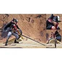 Figure - One Piece / Dracule Mihawk
