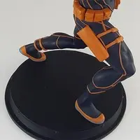 Figure - Batman / Deathstroke