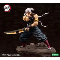 ARTFX J - Demon Slayer: Kimetsu no Yaiba / Uzui Tengen