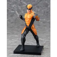 Figure - The Avengers / Wolverine