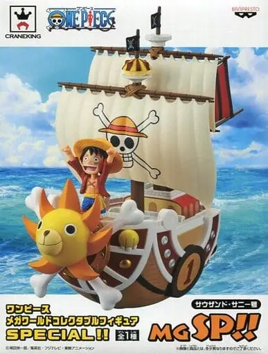 World Collectable Figure - One Piece / Thousand Sunny & Luffy