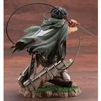 ARTFX J - Shingeki no Kyojin (Attack on Titan) / Levi