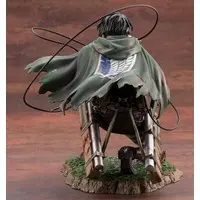 ARTFX J - Shingeki no Kyojin (Attack on Titan) / Levi