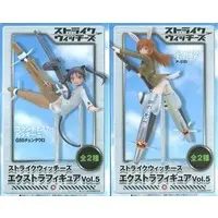 Prize Figure - Figure - Strike Witches / Charlotte E. Yeager & Francesca Lucchini