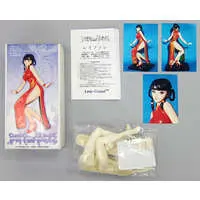 Resin Cast Assembly Kit - Figure - Dead or Alive / Leifang