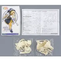 Garage Kit - Figure - Resin Cast Assembly Kit - Majokko a la Mode