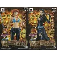 Prize Figure - Figure - One Piece / Nico Robin & Nami