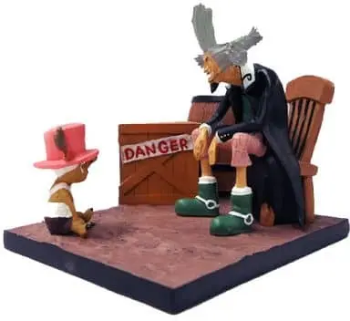 Figure - One Piece / Dr. Hiriluk & Tony Tony Chopper