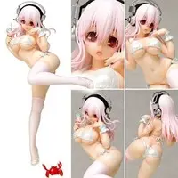 Beach Queens - Super Sonico / Sonico