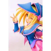 With Bonus - Figure - Yu-Gi-Oh! / Dark Magician Girl