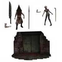 Figure - Silent Hill / Bubble Head Nurse & Red Pyramid Thing