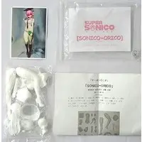 Garage Kit - Resin Cast Assembly Kit - Figure - Super Sonico / Sonico
