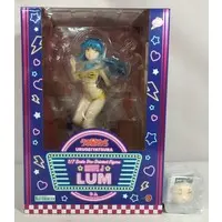 ARTFX J - Urusei Yatsura (Those Obnoxious Aliens) / Lum