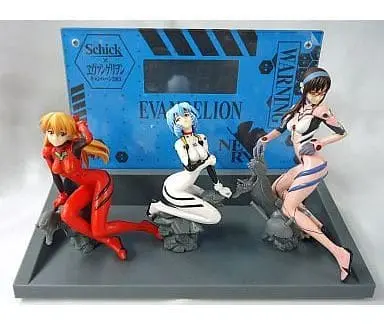 Figure - Neon Genesis Evangelion / Asuka Langley & Mari Illustrious Makinami & Ayanami Rei