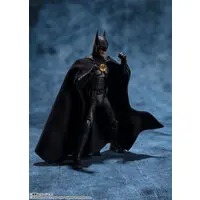 S.H.Figuarts - Batman