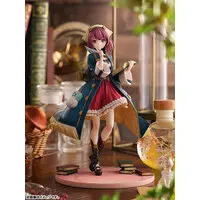 Figure - Atelier Sophie / Sophie Neuenmuller