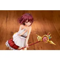 Figure - Atelier Sophie / Sophie Neuenmuller