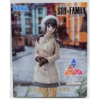 Luminasta - Spy x Family / Yor Forger