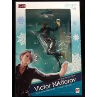 G.E.M. - Yuri!!! on Ice / Victor Nikiforov