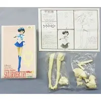 Resin Cast Assembly Kit - Garage Kit - Figure - Bishoujo Senshi Sailor Moon / Sailor Mercury