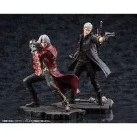 ARTFX J Devil May Cry 5 Nero 1/8 Complete Figure