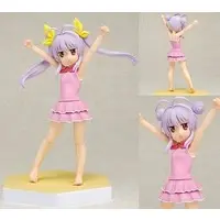 Beach Queens - Non Non Biyori / Miyauchi Renge