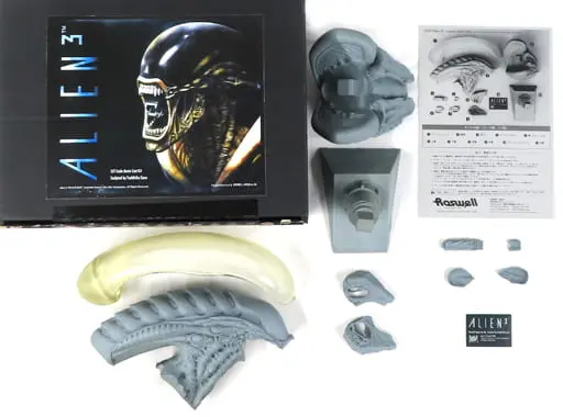 Resin Cast Assembly Kit - Figure - Alien