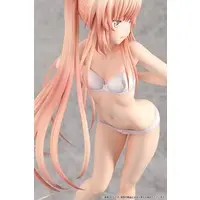 Figure - Swimsuit