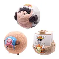 Sofubi Figure - One Piece / Thousand Sunny & Tony Tony Chopper & Luffy