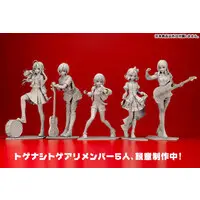 Figure - Girls Band Cry