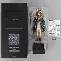 Figure - Lavender Quartz / Torabishi Lana