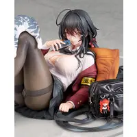 [AmiAmi Exclusive Bonus]  Azur Lane Taihou Sweet Time After School Ver. 1/7 Complete Figure