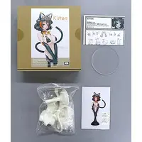 Resin Cast Assembly Kit - Garage Kit - Figure - CAT GIRL