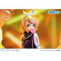 Prisma Wing - VOCALOID / Hatsune Miku & Kagamine Rin & Megurine Luka