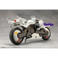 Plastic model - MEGALOMARIA